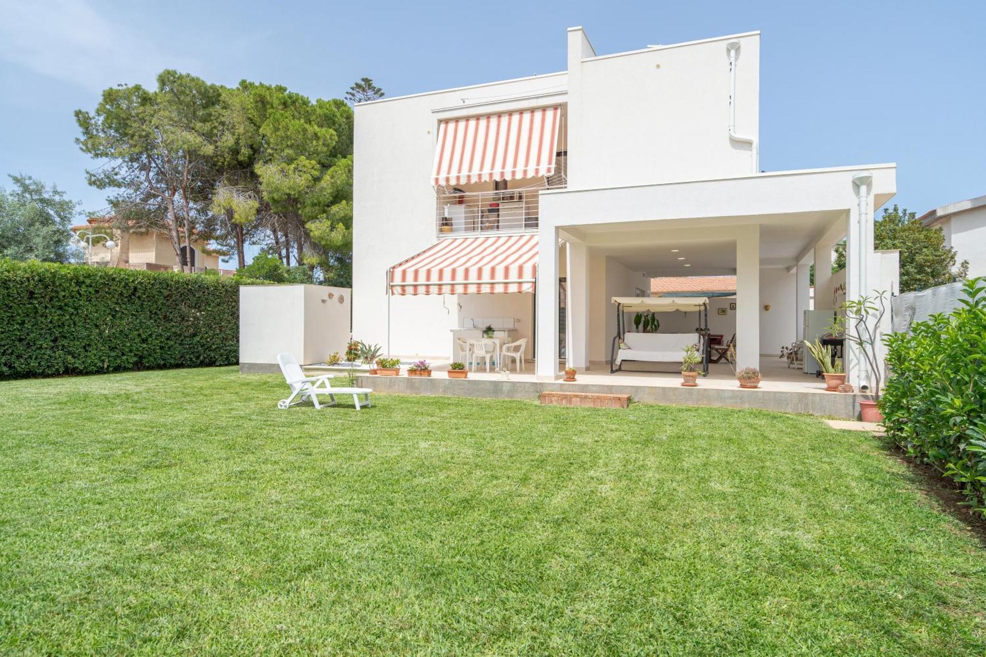 Bianca Del Mare Villa Fontane Bianche